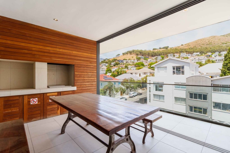 3 Bedroom Property for Sale in Green Point Western Cape